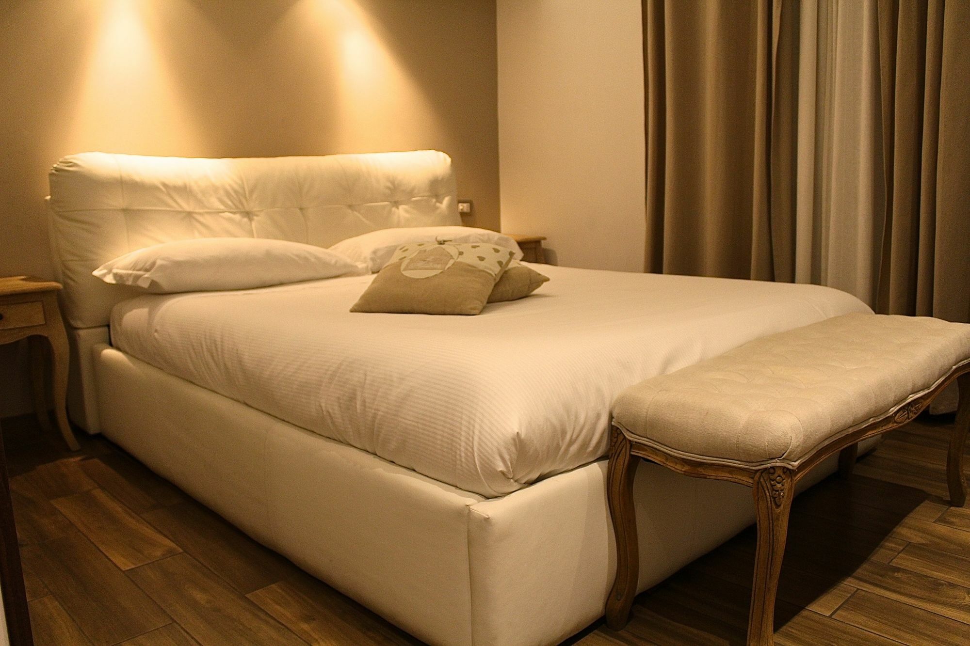 Roman Royal Rooms Ngoại thất bức ảnh